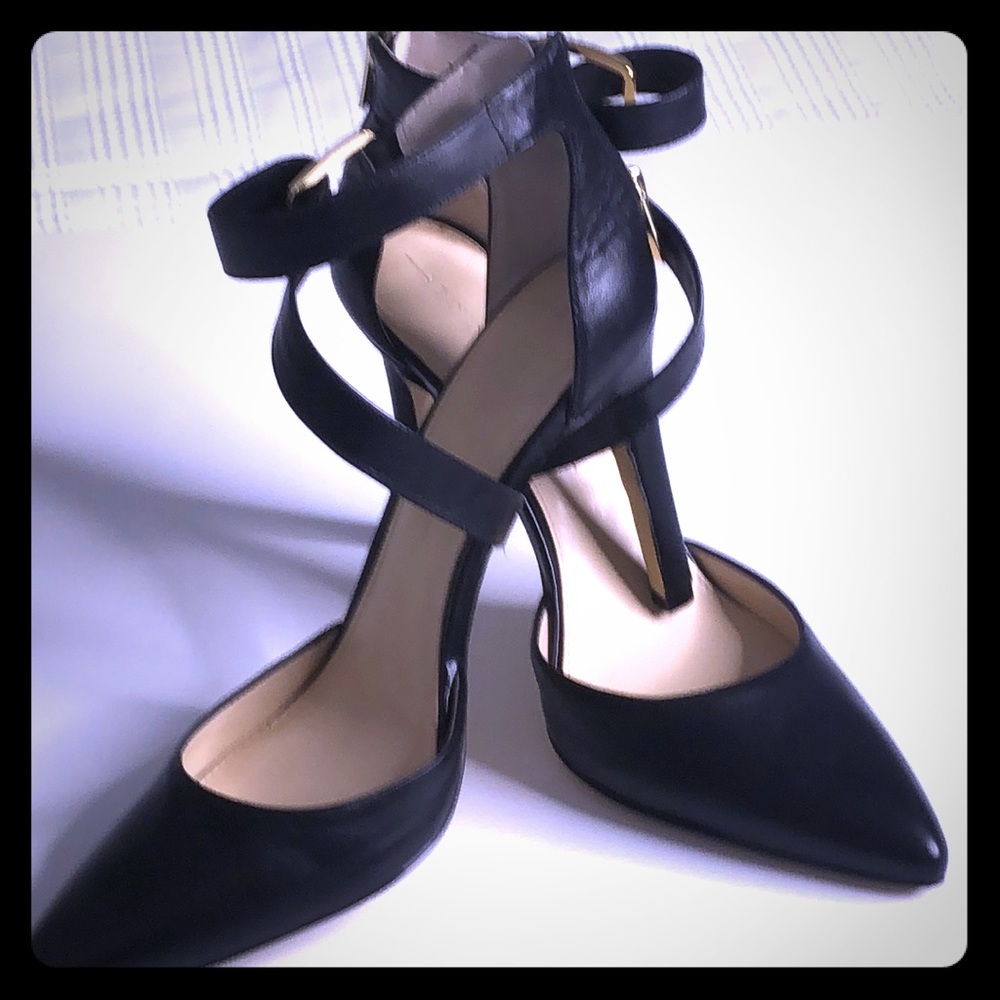 Banana Republic leather black heel. Size 8.5
